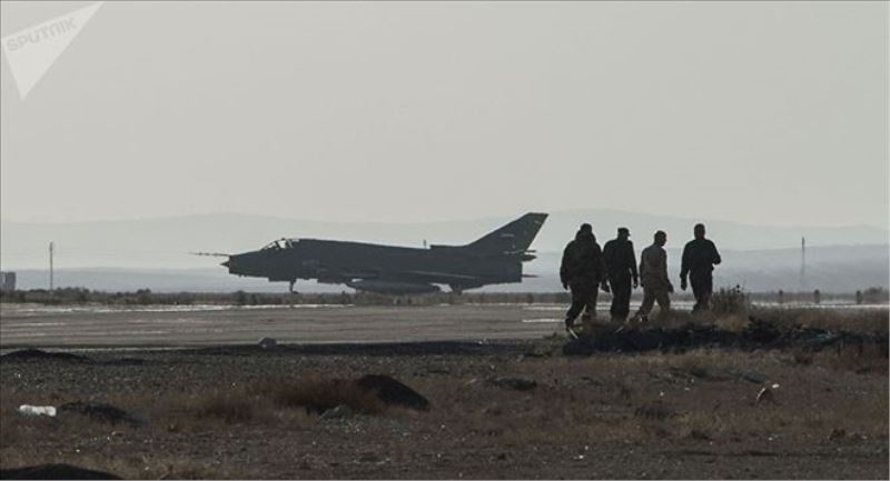 Suriye´deki askeri havaalanına füze saldırısı