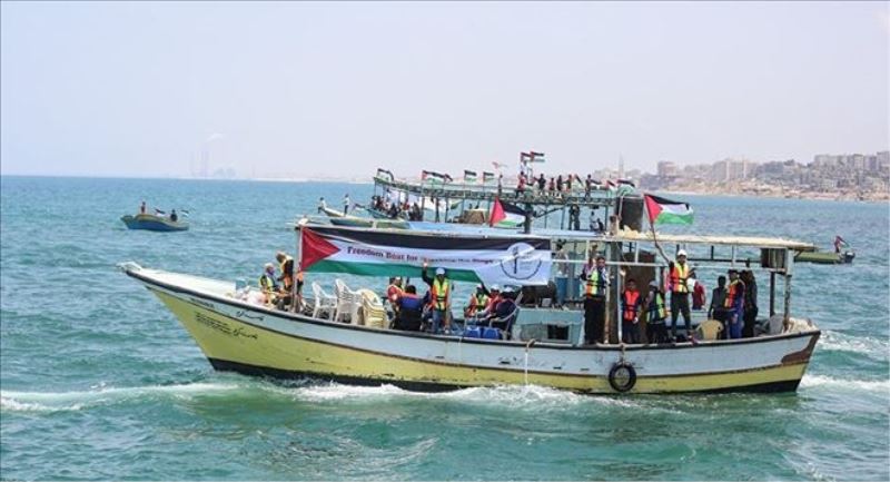 İsrail, Filistinli aktivistlerin gemisine el koydu: Kaptan hariç herkes serbest