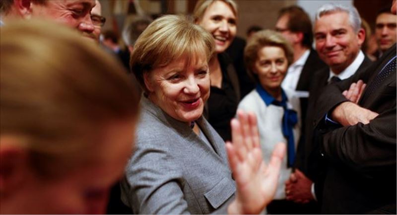 Merkel, Almanya´daki sığınmacıları göndermek için 14 ülkeyle anlaştı