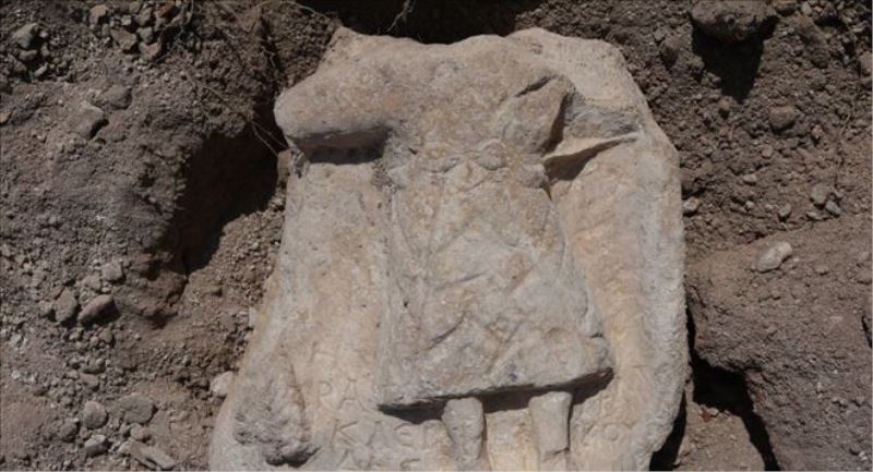 Hadrianoupolis Antik Kent´inde 1800 yıllık adak levhası bulundu