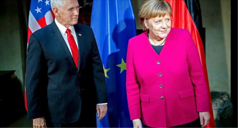 ABD Başkan Yardımcısı Pence, Merkel ile İran konusunda tartıştı