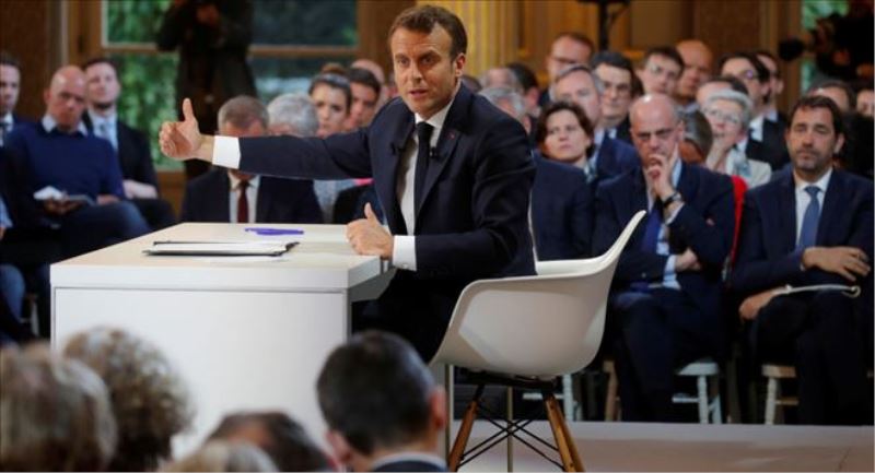 Macron, Sarı Yelekler´in taleplerine ´reform´ paketiyle yanıt verdi: Muhalefet ve protestocular tatmin olmadı