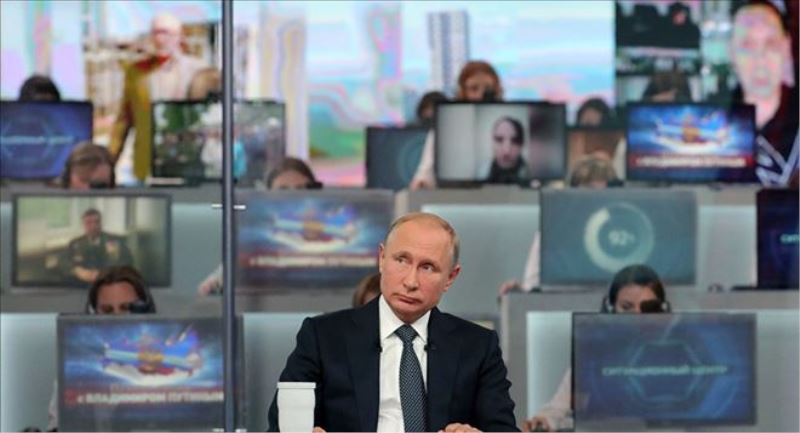 Kremlin, bu yılki Putin´le Direkt Hat programının tarihini açıkladı