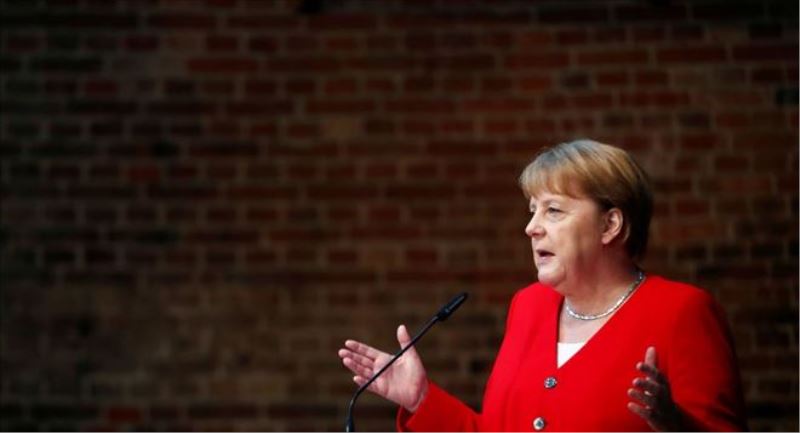 Merkel, Hitler´e suikast girişimi düzenleyenleri andı: Bugünümüzü bu insanların cesareti üzerine inşa edebiliriz