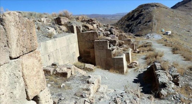 Urartular 2 bin 750 yıl önce ´TOKİ tekniğini´ kullanarak deprem önlemi almış