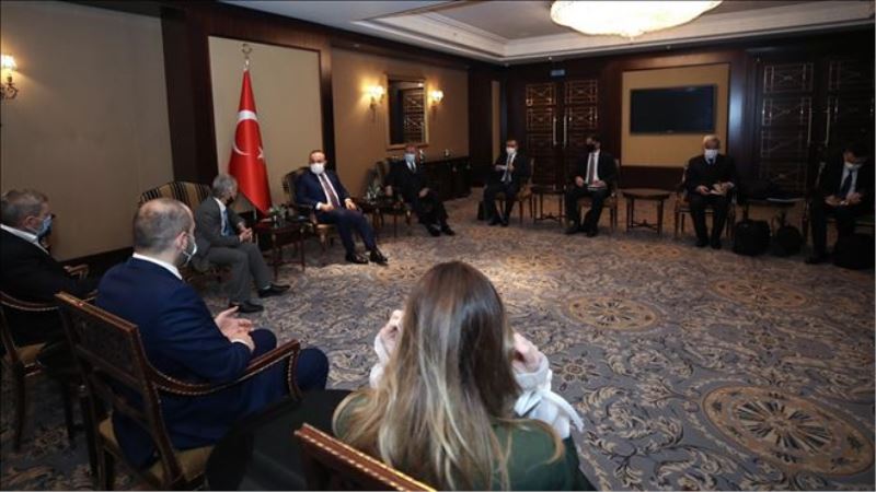 Akar ve Çavuşoğlu, Kiev´de Kırım Tatar temsilcileriyle görüştü