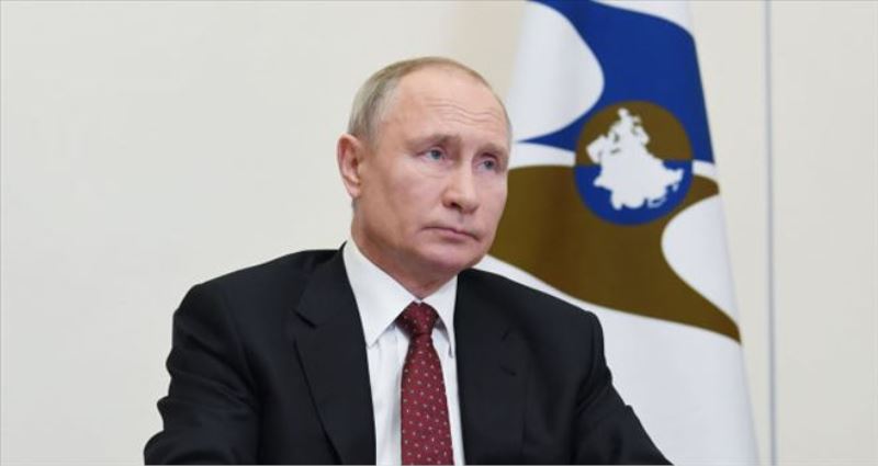 Putin: İstihbaratçıların ulusal çıkarları korumadaki rolü Rusya için her zaman önemli oldu ve olacak