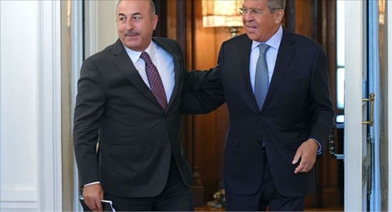 Lavrov ve Çavuşoğlu telefonda görüştü, İstanbul´daki dörtlü bakanlar toplantısı ertelendi