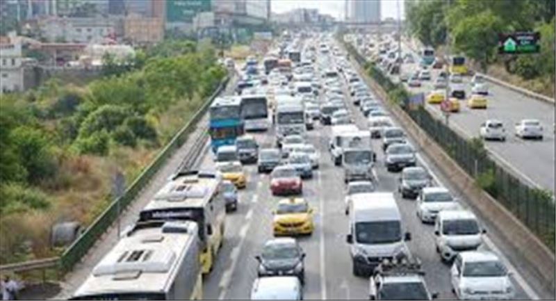 İBB Bilim Kurulu´ndan İstanbul Valiliği´ne öneri: Toplu taşıma araçlarına özel şerit ayrılsın