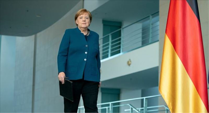 Merkel: AB, hakları ihlal edilen Yunanistan ve Kıbrıs´la dayanışma içinde
