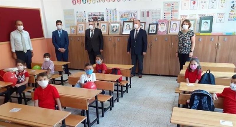 Prof. Dr. Ahmet Saltık: Bu şekilde okulların açılması korkunç bir facia olur, Türkiye böyle bir serüvene girişmemeli