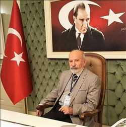Dr. Yaşar Kalafat