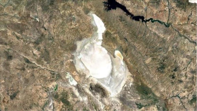 Tuz Gölü´ndeki kuraklık uydu görüntülerinde