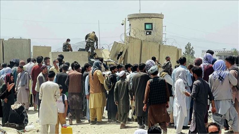 Gazeteci Andlauer, Fransa´nın eski Afgan çalışanlarıyla tahliye için irtibata geçmediğini belirtti