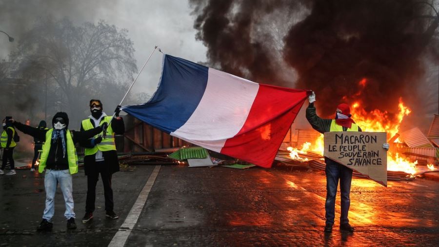 Protestolar Fransa