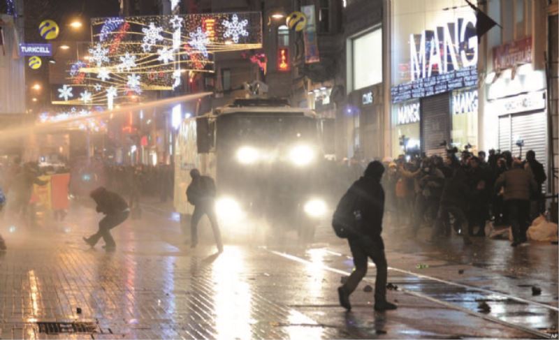 Siyasi Kriz Türk Ekonomisini Olumsuz Etkiler mi?