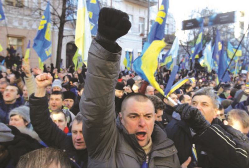 Ukraynada Olağanüstü Hal Uyarısı