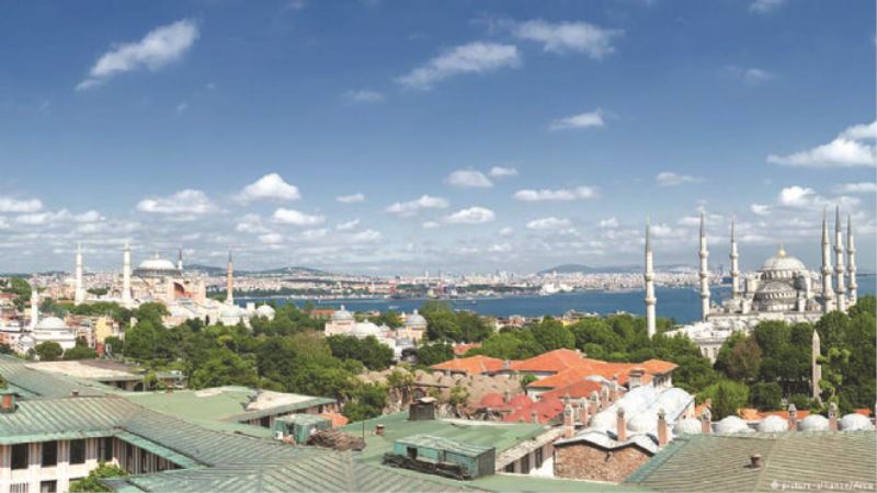 Berlin ve Londra Endişeli: İstanbul eğitimde küreselleşiyor