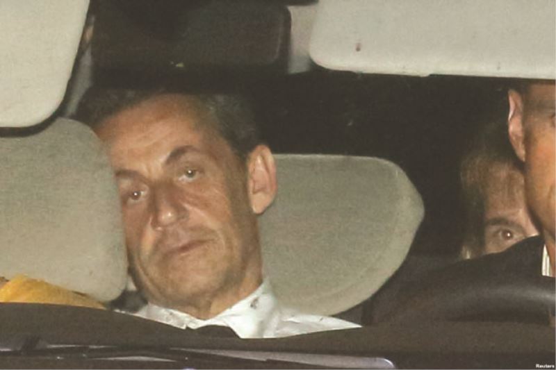 Sarkozy İçin Ağır Yolsuzluk Soruşturması