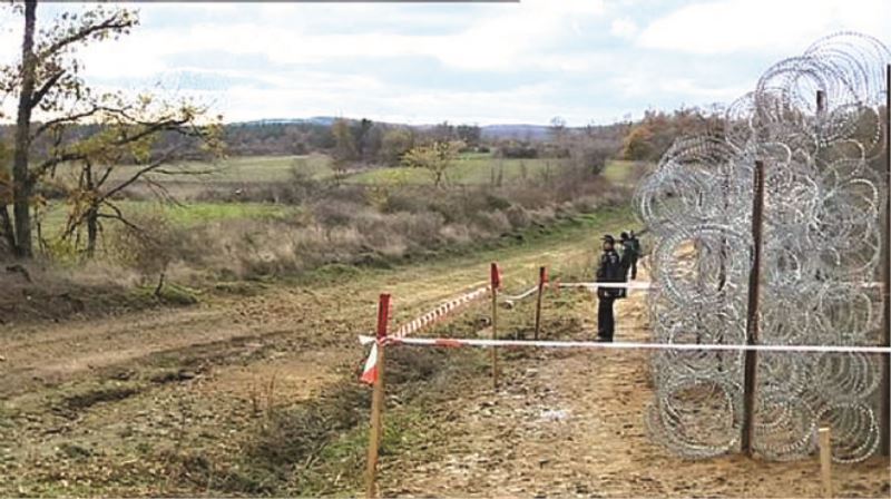 Bulgaristan  Türkiye sınırındaki tel örgü hattı tamamlandı