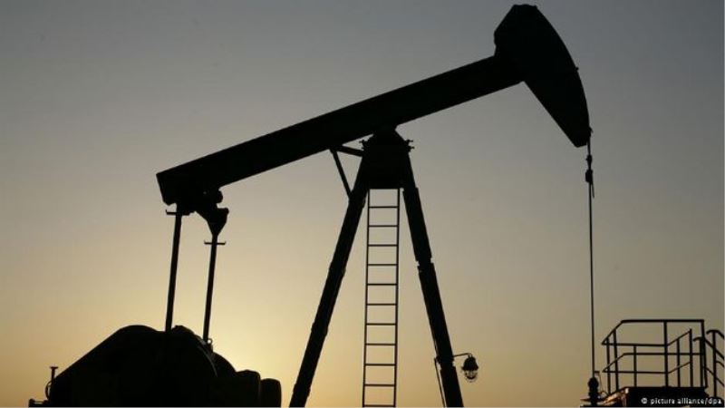 Ekonomide ucuz petrol sarsıntısı