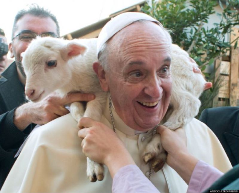 Papa Yeni Sarayın İlk Misafiri Olacak