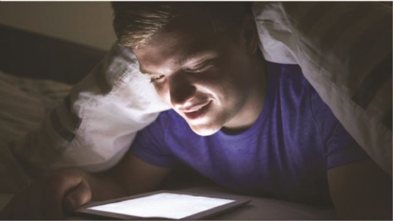 E-kitap okumak `uykuya ve sağlığa zararlı`